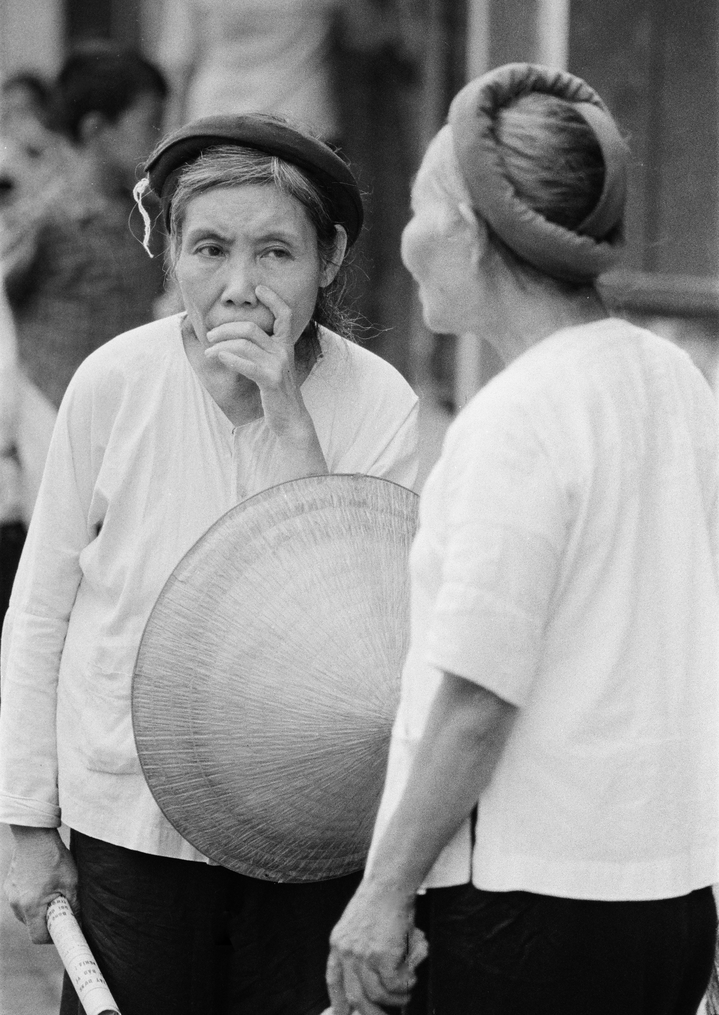 White shirt women of Hà Nội.